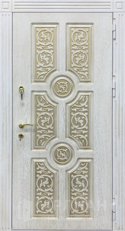 Фото «Надежная входная белая дверь с качественной фурнитурой и внутренней отделкой цвета орех №3»